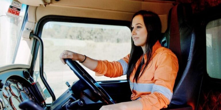 Lawsuit Challenges FMCSA CDL Rule That Could Sideline 194,000 Truckers
